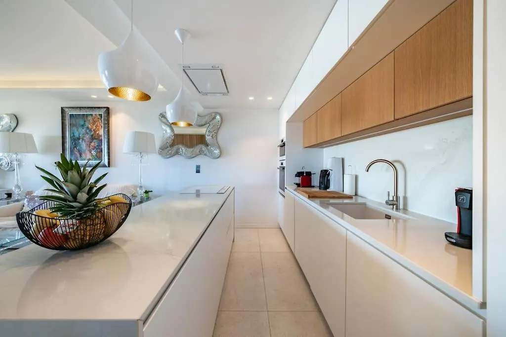Croisette Appartement Vue Mer 3 Chambres Cannes 0*,  France